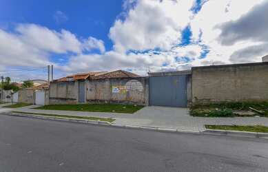 Imagem: O terreno possui 360m² de Área e está localizado em Atuba