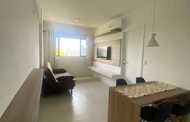 Imagem: O apartamento possui 1 Dormitório, 1 Banheiro, 1 Vaga na garagem