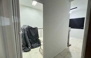 Imagem 11: Galpão com 12 salas e vestiario- 420m2 Bonsucesso