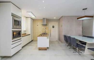 Imagem 2: SOBRADO PARA LOCAÇÃO COM 3 DORMITÓRIOS NO BAIRRO BARREIRINHA