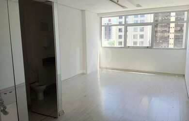 Imagem: O depósito possui 1 Vaga na garagem e 24m² de Área e está