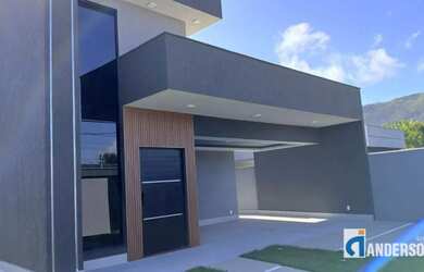 Imagem: A casa possui 3 Dormitórios, 1 Banheiro, 2 Vagas na garagem