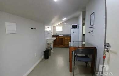 Imagem 6: Kitnet Mobiliada - Trindade