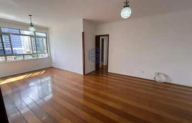 Imagem: O apartamento possui 2 Dormitórios, 3 Banheiros, 1 Vaga na