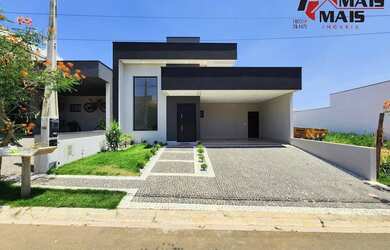 Imagem: A casa à venda possui 3 Dormitórios, 2 Banheiros e 250m²