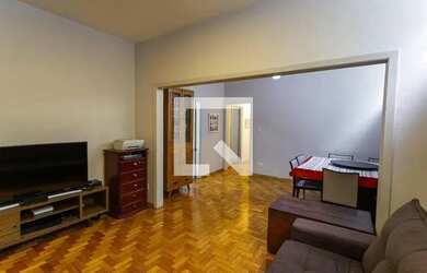 Imagem: O apartamento possui 4 Dormitórios, 2 Banheiros, 2 Vagas na