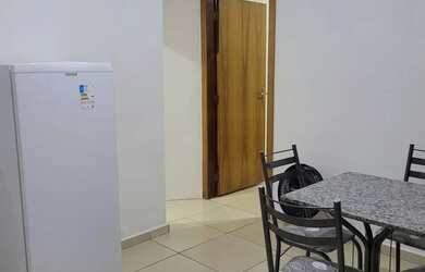 Imagem: A casa possui 1 Dormitório, 1 Banheiro, 1 Vaga na garagem