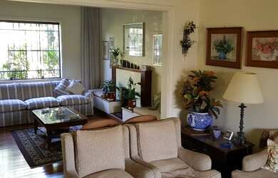 Imagem 6: Casa no Pacaembu. 300m² de Área, 4 Vagas na garageme3 Dormitórios