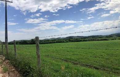 Imagem: O terreno possui 29m² de Área e está localizado em Cachoeiras