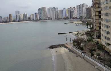 Imagem: O apartamento possui 2 Dormitórios, 3 Banheiros, 2 Vagas na
