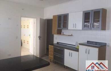 Imagem: A casa possui 4 Dormitórios, 5 Banheiros, 5 Vagas na garagem