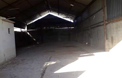 Imagem 5: Alugo galpão. 465m² de Áreae5 Vagas na garagem