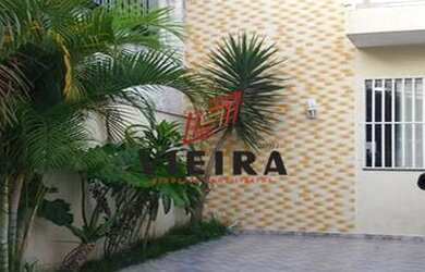 Imagem: A casa possui 3 Dormitórios, 4 Banheiros, 4 Vagas na garagem