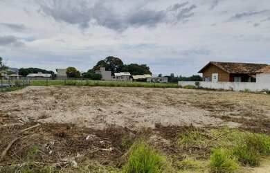 Imagem: O terreno possui 1.020m² de Área e está localizado em Ibiraquera