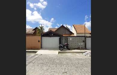 Imagem: A casa possui 5 Dormitórios, 4 Banheiros, 3 Vagas na garagem