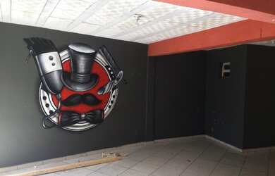 Imagem 2: Lote e loja Galpão / depósito com 3 vagas na garagem