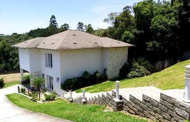 Imagem 1: SOBRADO SEMI NOVO EM AMPLO TERRENO - CRUZEIRO - RIO NEGRINHO