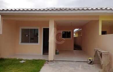 Imagem 1: Maravilhosa casa vazia, única no terreno, frente de rua em excelente...