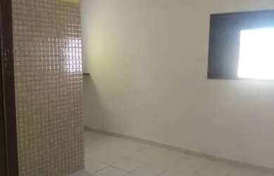 Imagem 8: Alugo casa 1°andar bem organizada, jardim lola/IGAPÓ