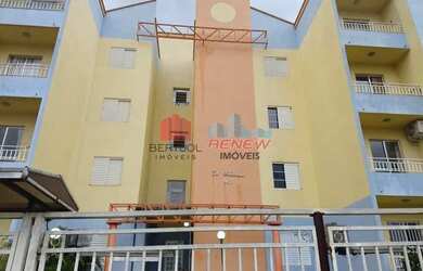 Imagem: O apartamento possui 3 Dormitórios, 1 Banheiro, 2 Vagas na