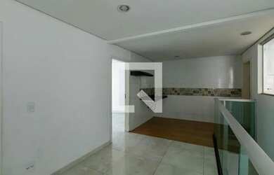 Imagem: A casa possui 2 Dormitórios, 1 Banheiro, 4 Vagas na garagem