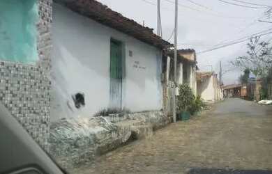 Imagem: A casa possui 2 Dormitórios, 1 Banheiro e 126m² de Área e