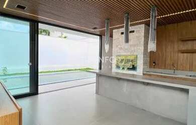 Imagem 9: Casa para venda tem 303 metros quadrados com 4 Suites no Condomínio Damha