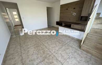 Imagem: A casa possui 2 Dormitórios, 2 Banheiros, 2 Vagas na garagem