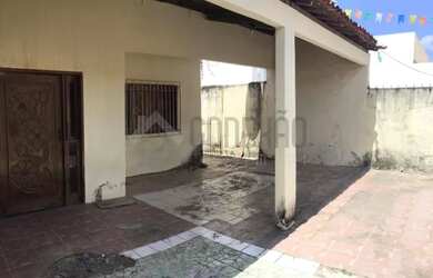 Imagem 3: Casa no Jabotiana. 300m² de Área, 2 Vagas na garageme3 Dormitórios