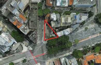 Imagem: O terrenoe possui 485-0m² de Área está localizado em Vila