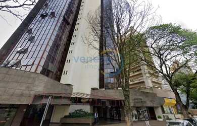 Imagem: O depósito possui 1 Vaga na garagem, 124m² de Área e está