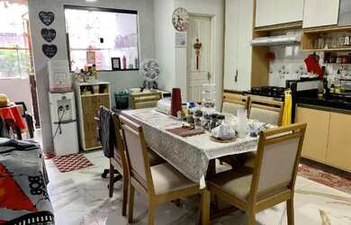 Imagem: A casa possui 2 Dormitórios, 2 Banheiros, 168m² de Área