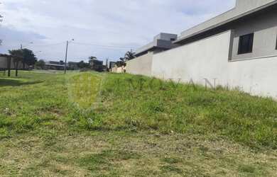 Imagem: O terreno possui 320m² de Área e está localizado em Bonfim