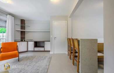 Imagem: O apartamento possui 3 Dormitórios, 1 Banheiro, 1 Vaga na garagem