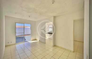 Imagem: A casa em condomínio possui 3 Dormitórios, 1 Banheiro, 2 Vagas