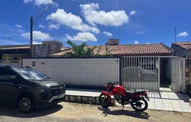 Imagem: A casa em condomínio possui 3 Dormitórios, 2 Banheiros e 3