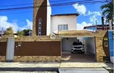 Imagem: A casa possui 3 Dormitórios, 4 Banheiros, 2 Vagas na garagem