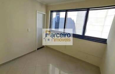 Imagem: O depósito possui 1 Vaga na garagem, 34m² de Área e está