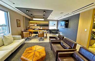 Imagem: O depósito possui 5 Vagas na garagem, 607m² de Área e está