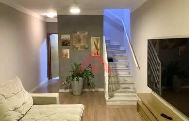 Imagem: A casa possui 3 Dormitórios, 2 Banheiros, 2 Vagas na garagem