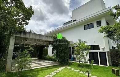 Imagem: A casa em condomínio possui 4 Dormitórios, 5 Banheiros, 4