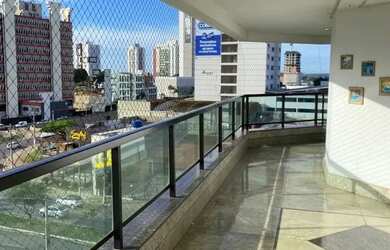 Imagem: O apartamento possui 5 Dormitórios, 5 Banheiros, 4 Vagas na