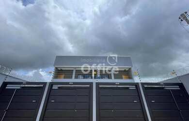 Imagem: A casa possui 2 Dormitórios, 2 Banheiros, 1 Vaga na garagem