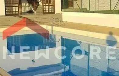 Imagem: A casa possui 4 Dormitórios, 5 Banheiros, 5 Vagas na garagem