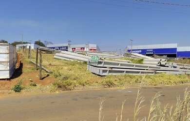 Imagem: O terreno possui 300m² de Área e está localizado em Setor