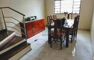 Imagem 4: Linda casa no bairro Caiçaras