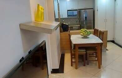 Imagem: O apartamento possui 3 Dormitórios, 1 Banheiro, 1 Vaga na garagem