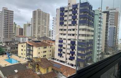 Imagem: O apartamento possui 1 Dormitório, 1 Banheiro, 1 Vaga na garagem