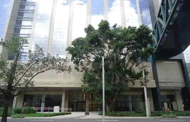 Imagem: O depósito possui 2 Vagas na garagem e 33m² de Área e está