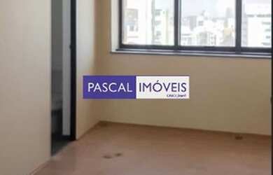 Imagem: O depósito possui 1 Vaga na garagem e 74m² de Área e está